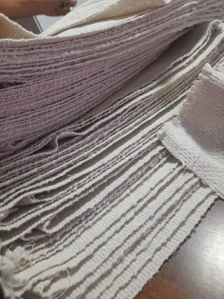 Maquinaria textil industrial hiladora en fábrica